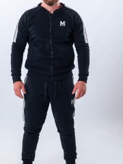 Мъжки спортен екип MIYOR Sport – черен Българска изработка от 100% памук със спортна визия и контрастен кант. Мъжки спортен екип MIYOR Sport – черен Българска изработка от 100% памук със спортна визия и контрастен кант.